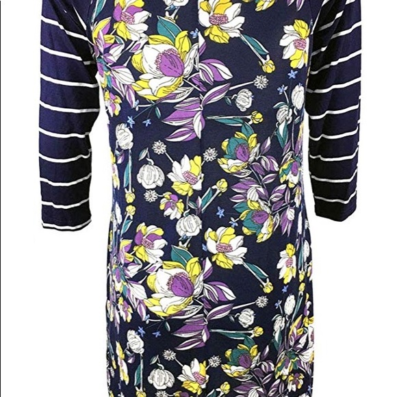 Casual Dress with Pockets - Picture 2 of 3